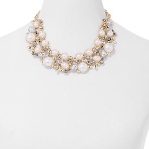 Last 1❗️ silver pearl cluster statement necklace - Picture 2 of 4